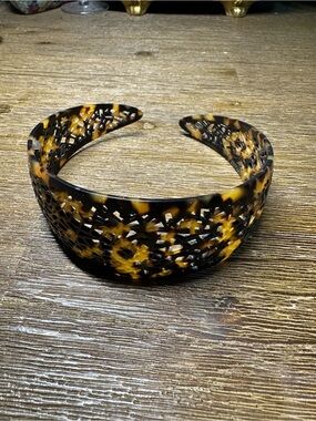 French Tortoiseshell Carved Resin Hair Band - Black & Amber